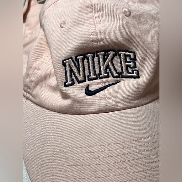 Nike Heritage 86 Retro Classic Nike Swoosh Classic Hat - Picture 3 of 8